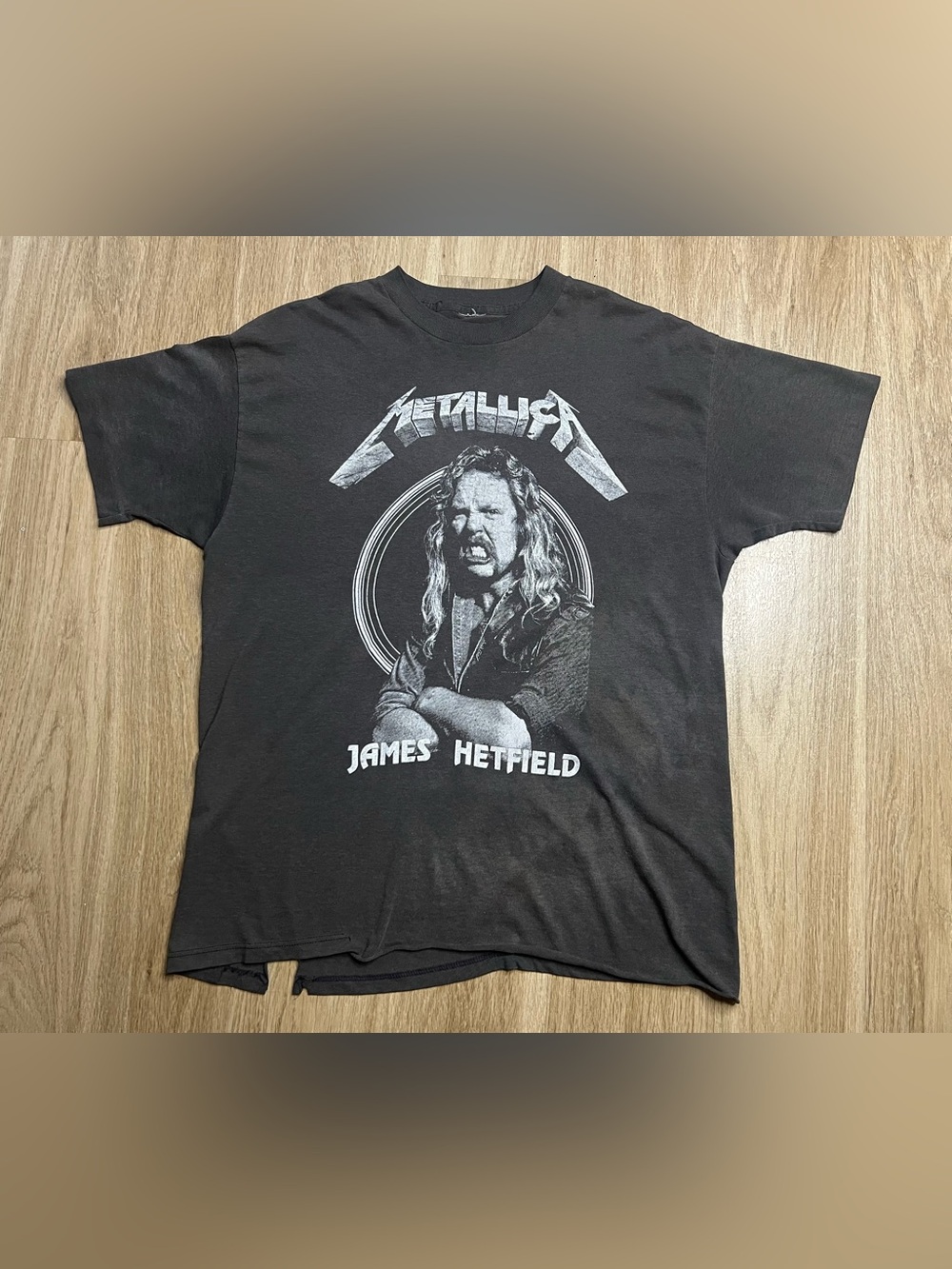 90s Metallica James Hetfield Euro Bootleg CutTag SingleStitch Sleeve can fit M/L
